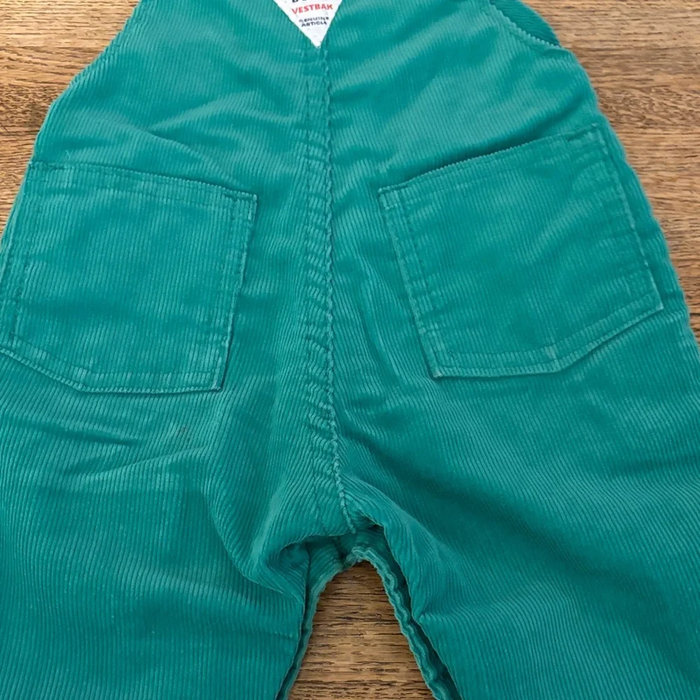 Vintage OshKosh B'gosh Kids Green  Corduroy Overalls Sz 6/9 Months - Picture 7 of 10